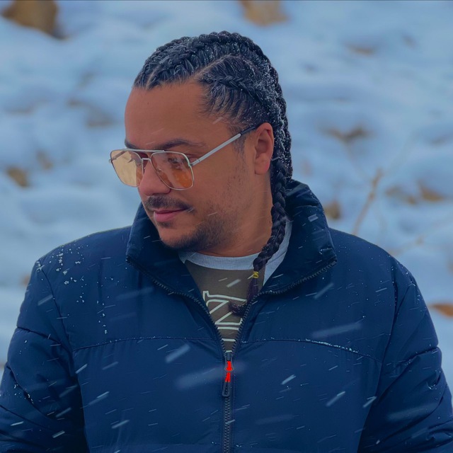 آرایشگر متخصص ودینگ